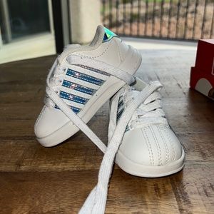 Kswiss white with blue straps